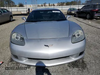 2009 Chevrolet Corvette 3LT z VIN 1G1YY26W695102866, wystawiony jako Copart lot #77631814 z przebiegiem 159 922 mil mil oraz Szkoda całkowita • Salvage title. Historia ofert i sprzedaży dostępna na DreamBid. Obrazek 5.