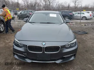 2013 BMW 3 Series 328i xDrive with VIN WBA3B5G50DNS02204, listed as a IAAI auction lot 41522572 with 1 mi miles. Bid and sale history available at carsss.com. Image 12.