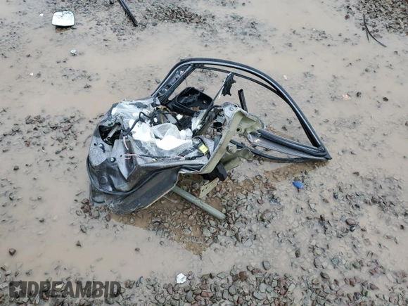 2018 Toyota Sienna LE z VIN 5TDJZ3DC6JS199103, wystawiony jako Copart lot #57821175 z przebiegiem Nie podano mil oraz Szkoda całkowita • Salvage title. Historia ofert i sprzedaży dostępna na DreamBid. Obrazek 13.