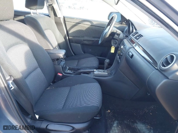 2007 Mazda Mazda3 i Sport with VIN JM1BK12F771765771, listed as a IAAI auction lot 41208925 with 139,306 mi miles. Bid and sale history available at carsss.com. Image 5.
