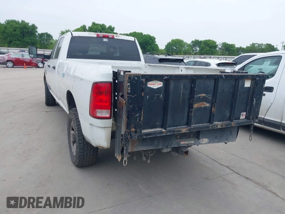 2014 Ram 2500 Tradesman with VIN 3C6UR5HL1EG296109, listed as a IAAI auction lot 41915810 with 208,264 mi miles. Bid and sale history available at carsss.com. Image 3.