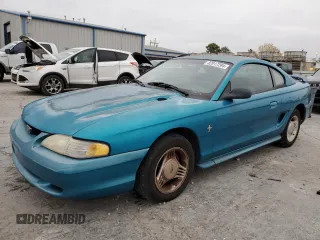 1994 Ford Mustang with VIN 1FALP404XRF140382, listed as a Copart auction lot 82917284 with 89,673 mi miles and Salvage Title. Bid and sale history available at carsss.com. Image 1.