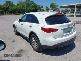 2014 Infiniti QX70 with VIN JN8CS1MU7EM451098, listed as a IAAI auction lot 42026803 with 126,605 mi miles and . Bid and sale history available at DreamBid. Image 3.