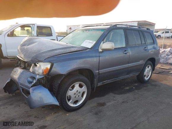 2007 Toyota Highlander w/3rd Row with VIN JTEEP21A470225371, listed as a IAAI auction lot 41776095 with 185,931 mi miles. Bid and sale history available at carsss.com. Image 2.
