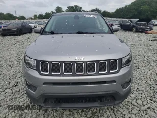 2018 Jeep Compass Latitude with VIN 3C4NJDBBXJT253193, listed as a Copart auction lot 61025465 with 80,850 mi miles and Salvage title. Bid and sale history available at DreamBid. Image 5.
