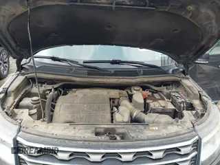 2017 Ford Explorer XLT z VIN 1FM5K7D84HGD53414, wystawiony jako IAAI lot #42083416 z przebiegiem 97 279 mil mil oraz . Historia ofert i sprzedaży dostępna na DreamBid. Obrazek 10.