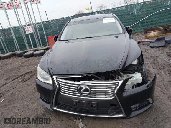 2013 Lexus LS 460 L with VIN JTHDL5EF4D5005941, listed as a IAAI auction lot 41462154 with 144,937 mi miles and . Bid and sale history available at DreamBid. Image 13.