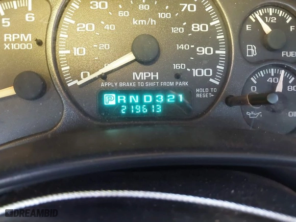 2001 Chevrolet Silverado 1500 LS with VIN 2GCEC19V711128338, listed as a IAAI auction lot 40934362 with 219,613 mi miles. Bid and sale history available at carsss.com. Image 16.