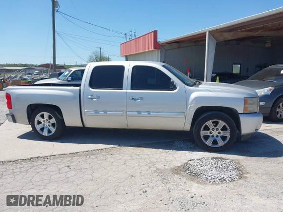 2010 Chevrolet Silverado 1500 LT with VIN 3GCRCSE07AG283691, listed as a IAAI auction lot 42036305 with 240,896 mi miles and . Bid and sale history available at DreamBid. Image 13.
