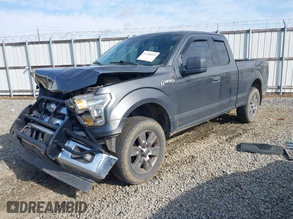 2017 Ford F-150 XL z VIN 1FTEX1E85HFA14667, wystawiony jako IAAI lot #41786053 z przebiegiem 145 788 mil mil oraz . Historia ofert i sprzedaży dostępna na DreamBid. Obrazek 17.