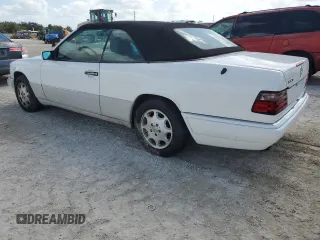 1995 Mercedes-Benz E Class with VIN WDBEA66E5SC280927, listed as a Copart auction lot 77246224 with 84,599 mi miles and Non Repairable. Bid and sale history available at carsss.com. Image 2.
