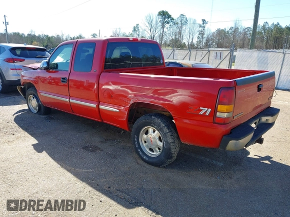 2000 GMC New Sierra 1500 SLE with VIN 2GTEK19T9Y1202371, listed as a IAAI auction lot 41806365 with 110,957 mi miles. Bid and sale history available at carsss.com. Image 3.