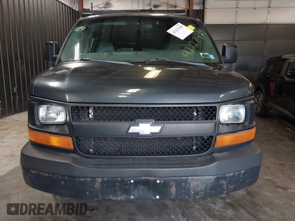 2004 Chevrolet Express Cargo z VIN 1GCFG15X241176422, wystawiony jako IAAI lot #42227499 z przebiegiem 270 000 mil mil oraz . Historia ofert i sprzedaży dostępna na DreamBid. Obrazek 12.