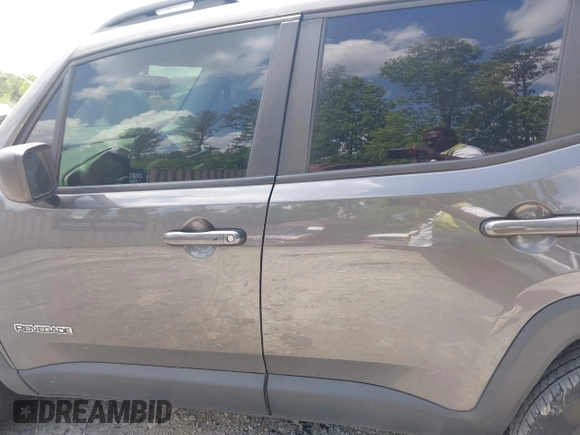 2017 Jeep Renegade Sport with VIN ZACCJBAB4HPG09720, listed as a IAAI auction lot 42234063 with 149,341 mi miles and . Bid and sale history available at DreamBid. Image 14.