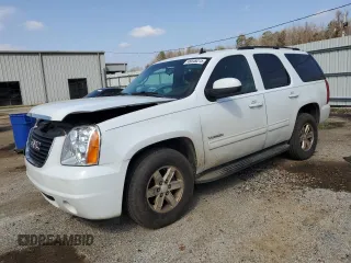 2011 GMC Yukon SLE with VIN 1GKS1AE09BR271002, listed as a Copart auction lot 49349275 with 245,183 mi miles and Salvage Title. Bid and sale history available at carsss.com. Image 1.