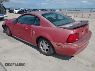 2000 Ford Mustang with VIN 1FAFP4046YF170085, listed as a IAAI auction lot 42059165 with 250,322 mi miles. Bid and sale history available at carsss.com. Image 3.