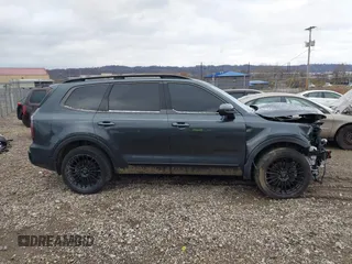2024 Kia Telluride EX with VIN 5XYP3DGC0RG495708, listed as a IAAI auction lot 40970095 with 7,135 mi miles and . Bid and sale history available at carsss.com. Image 14.