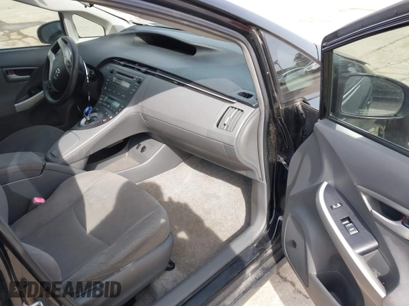 2010 Toyota Prius II with VIN JTDKN3DU9A0066914, listed as a IAAI auction lot 41865149 with 211,806 mi miles. Bid and sale history available at carsss.com. Image 5.