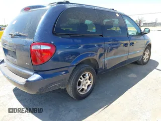 2002 Dodge Caravan EX z VIN 2B8GP74L92R529717, wystawiony jako IAAI lot #42478226 z przebiegiem Nie podano mil oraz . Historia ofert i sprzedaży dostępna na DreamBid. Obrazek 4.
