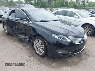 2016 Lincoln MKZ z VIN 3LN6L2G9XGR601231, wystawiony jako IAAI lot #42699222 z przebiegiem 107 081 mil mil oraz . Historia ofert i sprzedaży dostępna na DreamBid. Obrazek 1.