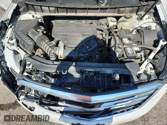 2017 Cadillac XT5 FWD z VIN 1GYKNARS2HZ173122, wystawiony jako Copart lot #63027715 z przebiegiem 130 467 mil mil oraz Czysty tytuł • Clean title. Historia ofert i sprzedaży dostępna na DreamBid. Obrazek 12.