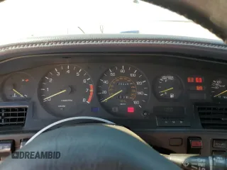 1989 Toyota Supra z VIN JT2MA70J8K0114002, wystawiony jako Copart lot #78068714 z przebiegiem 196 448 mil mil oraz Czysty tytuł • Clean title. Historia ofert i sprzedaży dostępna na DreamBid. Obrazek 9.
