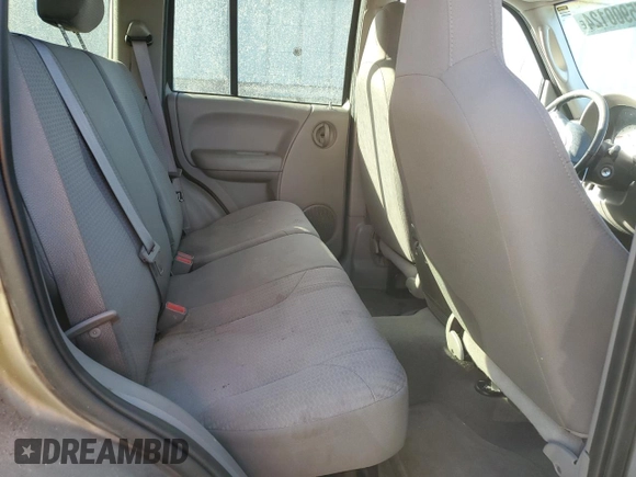 2004 Jeep Liberty Sport with VIN 1J4GK48K64W153128, listed as a Copart auction lot 75900124 with 205,257 mi miles and Non Repairable. Bid and sale history available at DreamBid. Image 10.