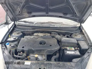 2008 Hyundai Accent GLS with VIN KMHCN46C88U270746, listed as a IAAI auction lot 41392092 with 146,419 mi miles. Bid and sale history available at carsss.com. Image 10.