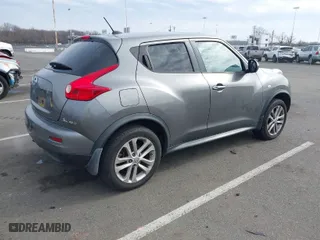 2011 Nissan Juke SL with VIN JN8AF5MV4BT015239, listed as a IAAI auction lot 41725182 with 178,881 mi miles. Bid and sale history available at carsss.com. Image 4.
