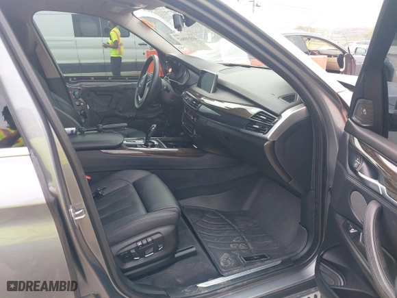 2016 BMW X5 xDrive35i with VIN 5UXKR0C53G0P19015, listed as a IAAI auction lot 41930862 with 150,762 mi miles. Bid and sale history available at carsss.com. Image 5.