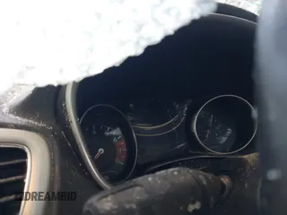 2019 Jeep Compass Latitude с VIN 3C4NJDBB1KT622637, выставлен на аукционе IAAI как лот 42567584 с пробегом Не указан миль и . История ставок и продаж доступна на DreamBid. Изображение 7.