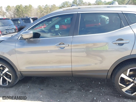 2022 Nissan Rogue Sport SL with VIN JN1BJ1CV1NW351929, listed as a IAAI auction lot 41670118 with 22,434 mi miles. Bid and sale history available at carsss.com. Image 14.
