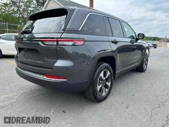 2024 Jeep Grand Cherokee с VIN 1C4RJYB62RC142608, выставлен на аукционе Copart как лот 60274445 с пробегом 43 564 миль миль и Чистый • Clean title. История ставок и продаж доступна на DreamBid. Изображение 3.