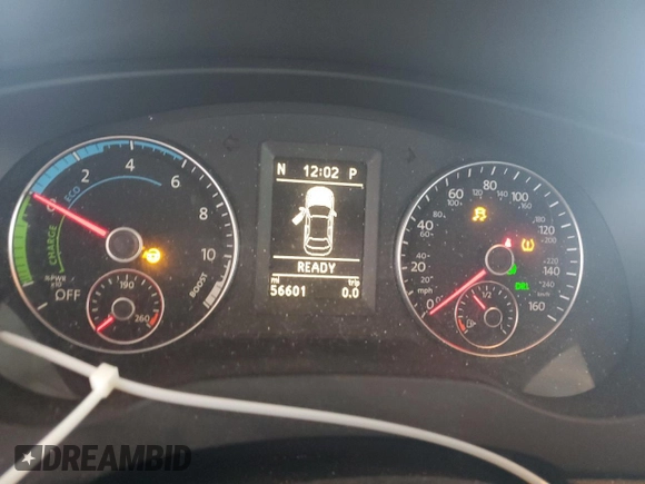 2013 Volkswagen Jetta Hybrid SE z VIN 3VW637AJ3DM303596, wystawiony jako Copart lot #82874934 z przebiegiem 56 601 mil mil oraz Szkoda całkowita • Salvage title. Historia ofert i sprzedaży dostępna na DreamBid. Obrazek 9.
