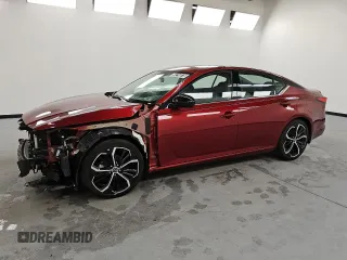 2023 Nissan Altima SR z VIN 1N4BL4CV1PN392939, wystawiony jako Copart lot #59716975 z przebiegiem 57 014 mil mil oraz Szkoda całkowita • Salvage title. Historia ofert i sprzedaży dostępna na DreamBid. Obrazek 1.