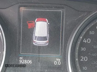 2018 Volkswagen Atlas SE z VIN 1V2CR2CA2JC505488, wystawiony jako IAAI lot #42396518 z przebiegiem 92 806 mil mil oraz . Historia ofert i sprzedaży dostępna na DreamBid. Obrazek 14.