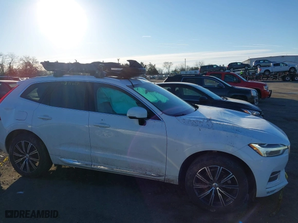 2020 Volvo XC60 Inscription with VIN YV4102RL8L1544836, listed as a IAAI auction lot 41394627 with 34,651 mi miles. Bid and sale history available at carsss.com. Image 13.