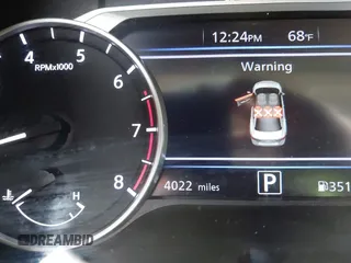 2025 Nissan Sentra SR with VIN 3N1AB8DV9SY292455, listed as a IAAI auction lot 42118993 with 4,022 mi miles and . Bid and sale history available at DreamBid. Image 16.