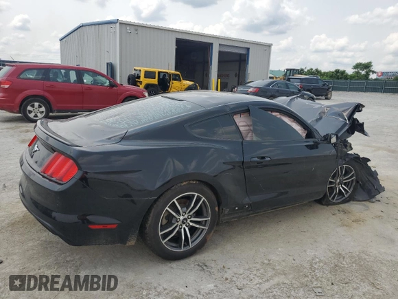 2017 Ford Mustang EcoBoost z VIN 1FA6P8TH0H5239347, wystawiony jako Copart lot #59387815 z przebiegiem Nie podano mil oraz Szkoda całkowita • Salvage title. Historia ofert i sprzedaży dostępna na DreamBid. Obrazek 3.