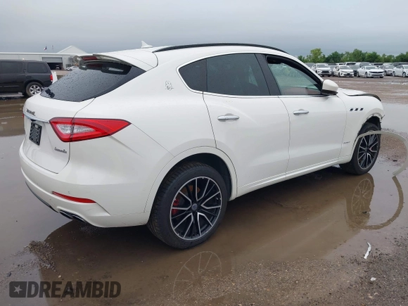 2018 Maserati Levante S GranSport z VIN ZN661YUS5JX301985, wystawiony jako IAAI lot #42180610 z przebiegiem 61 795 mil mil oraz . Historia ofert i sprzedaży dostępna na DreamBid. Obrazek 4.