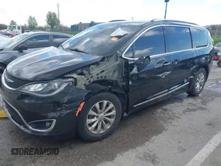 2018 Chrysler Pacifica Touring L with VIN 2C4RC1BG9JR120790, listed as a IAAI auction lot 41998460 with 124,146 mi miles and . Bid and sale history available at DreamBid. Image 19.