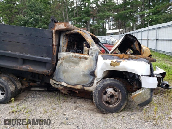 2007 GMC Sierra 3500HD WT z VIN 1GDJK34K77E531460, wystawiony jako Copart lot #66711034 z przebiegiem Nie podano mil oraz Szkoda całkowita • Salvage title. Historia ofert i sprzedaży dostępna na DreamBid. Obrazek 9.