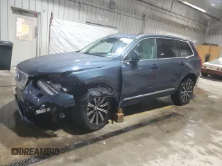 2024 Volvo XC90 Plus Bright Theme z VIN YV4062JE0R1161053, wystawiony jako Copart lot #89167225 z przebiegiem 14 435 mil mil oraz Szkoda całkowita • Salvage title. Historia ofert i sprzedaży dostępna na DreamBid. Obrazek 1.