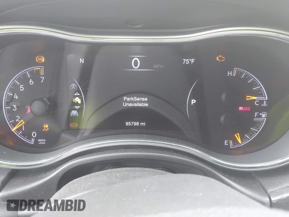 2018 Jeep Grand Cherokee Laredo E z VIN 1C4RJEAG5JC404022, wystawiony jako IAAI lot #42586412 z przebiegiem 95 798 mil mil oraz . Historia ofert i sprzedaży dostępna na DreamBid. Obrazek 7.