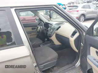 2010 Kia Soul + with VIN KNDJT2A22A7045182, listed as a IAAI auction lot 41322297 with 178,817 mi miles. Bid and sale history available at carsss.com. Image 8.