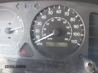 2001 Chevrolet Prizm z VIN 1Y1SK528X1Z406430, wystawiony jako IAAI lot #41789273 z przebiegiem 185 620 mil mil oraz . Historia ofert i sprzedaży dostępna na DreamBid. Obrazek 15.