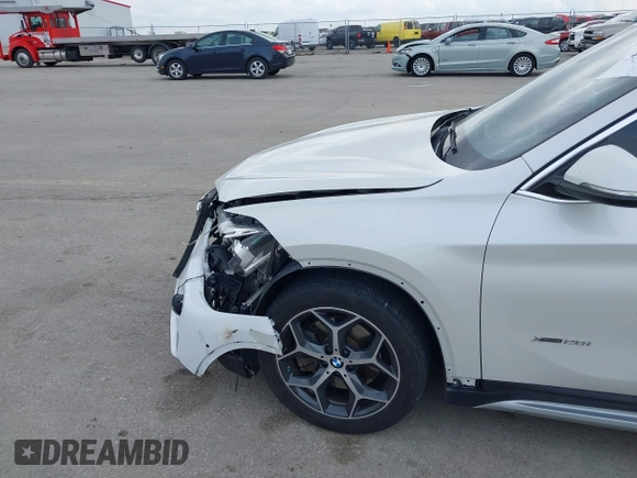 2016 BMW X1 xDrive28i with VIN WBXHT3C35GP886144, listed as a IAAI auction lot 41954742 with 89,268 mi miles. Bid and sale history available at carsss.com. Image 18.