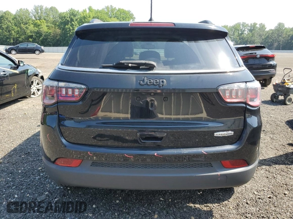 2017 Jeep Compass Latitude with VIN 3C4NJCBB1HT658590, listed as a Copart auction lot 60962925 with 140,352 mi miles and Salvage title. Bid and sale history available at DreamBid. Image 6.