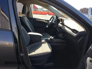 2020 Ford Escape SE with VIN 1FMCU0G65LUB92150, listed as a IAAI auction lot 42180867 with 39,413 mi miles and . Bid and sale history available at DreamBid. Image 5.