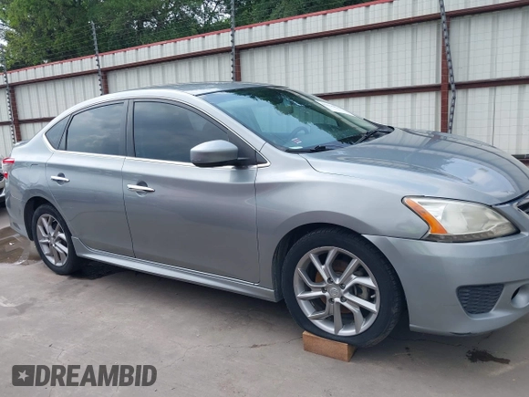 2013 Nissan Sentra SR z VIN 3N1AB7AP8DL696413, wystawiony jako IAAI lot #42116029 z przebiegiem 113 409 mil mil oraz . Historia ofert i sprzedaży dostępna na DreamBid. Obrazek 14.